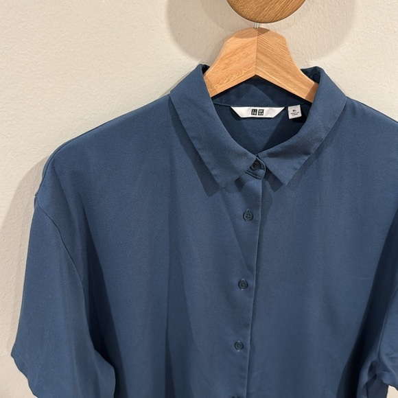 Uniqlo Women’s Rayon Blouse Short Sleeve Button Down Shirt 66 Blue Size XL - Picture 7 of 8